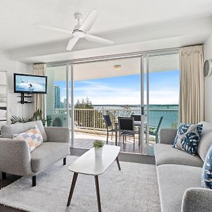 One-Bedroom Apartment Water View